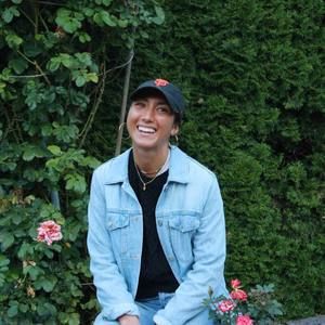 Meet your Posher, Desiree